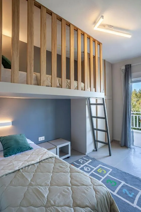 Calypso Beach Front Apartment Hanioti Greece
